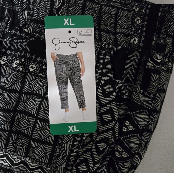 NWT Jessica Simpson Stylish Cropped Pants Women's Size XL Poplin Baggy Pull-On - Picture 12 of 16